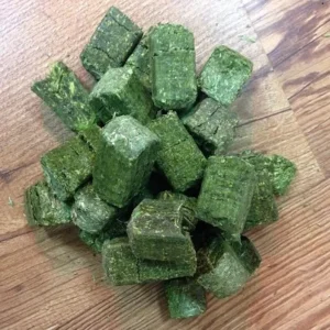 Dehydrated Alfalfa Cubes